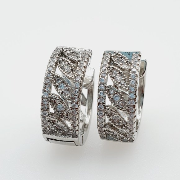 "High Quality Luxury 925 Silver Plated White Hoop Earrings, FB16FA1144 - Picture 9 of 10